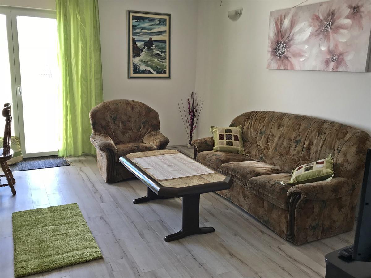 Vuleta Apartman Pag Town